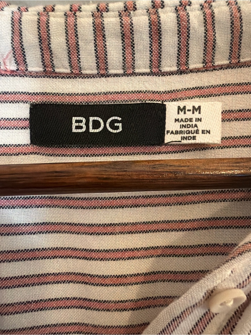 BDG Urban Outfitters Pink White Striped Rayon Button Front Shirt Medium - Picture 5 of 9